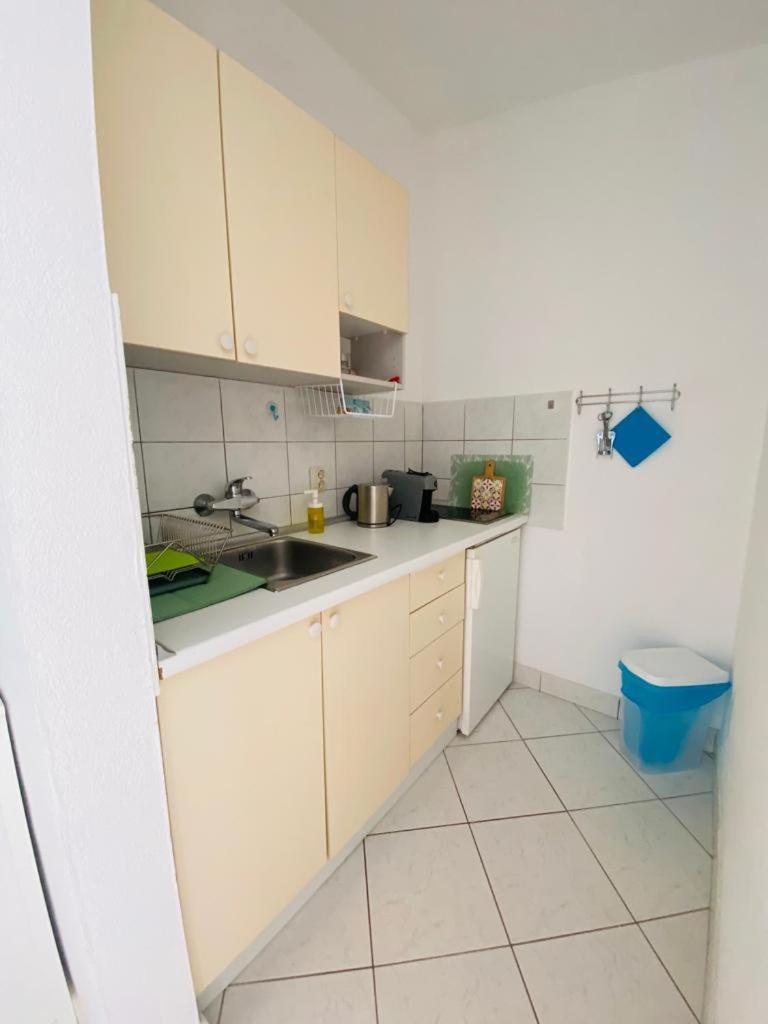 Apartments Milicevic Рогозница Экстерьер фото